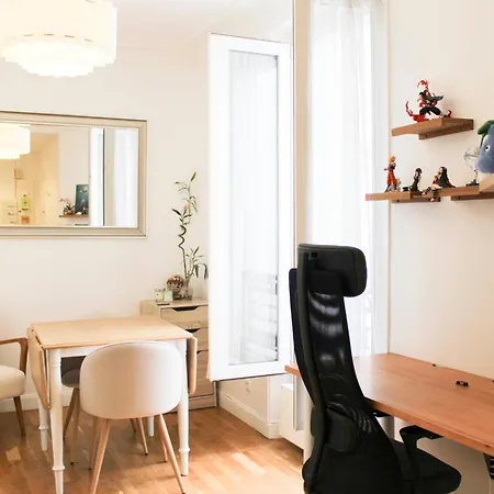 Small Comfortable Nest Near Montparnasse Apartment *